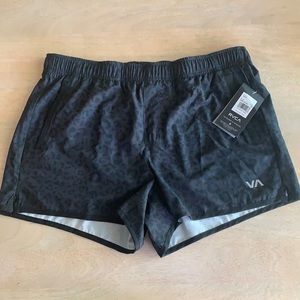 😎RVCA Women’s Yogger Stretch Shorts Size L/12😎